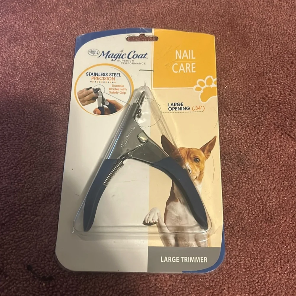 Sealed nail clippers